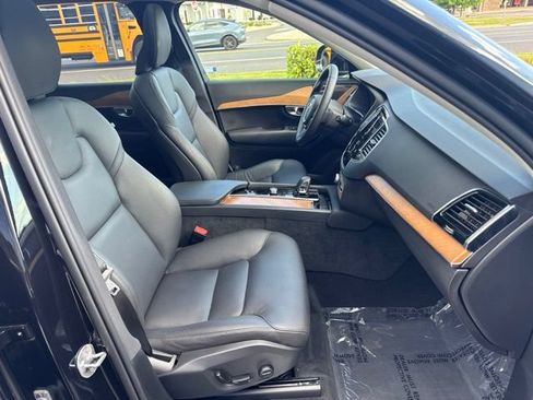 Used 2025 Volvo XC90 T8 Plus AWD/4WD image 15