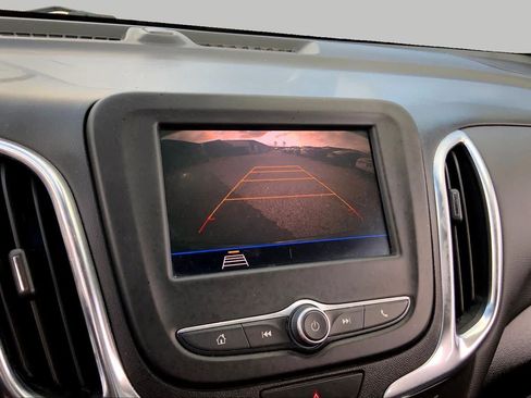 Used 2021 Chevrolet Equinox LT FWD image 26