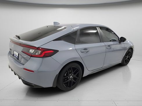 Used 2024 Honda Civic Sport image 6
