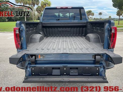 Used 2026 GMC Sierra 2500 Denali Ultimate AWD/4WD image 6