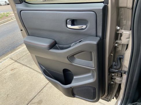 Used 2023 Nissan Frontier PRO-4X w/ Pro Convenience Package image 53