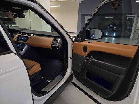 Used 2020 Land Rover Range Rover Sport HSE Dynamic image 13