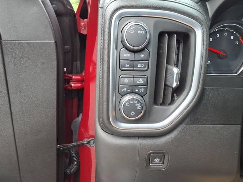 Certified 2020 Chevrolet Silverado 1500 RST AWD/4WD image 22