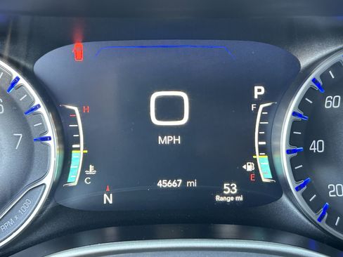 Certified 2022 Chrysler Pacifica Touring-L w/ S Appearance Package image 31