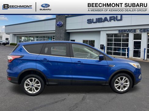 Used 2017 Ford Escape SE image 8