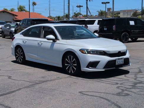 Used 2024 Honda Civic EX image 2
