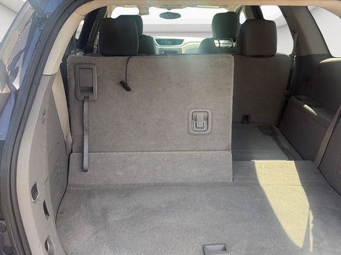 Used 2013 Chevrolet Traverse LS FWD image 27