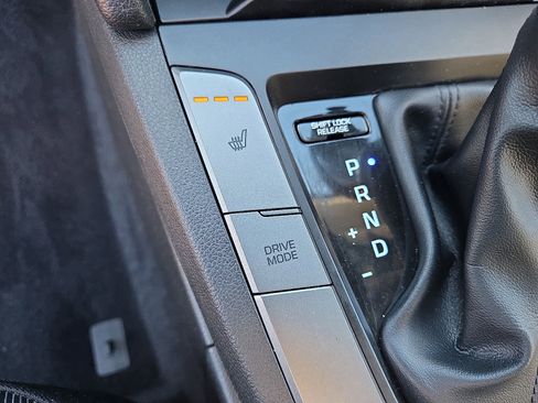 Used 2018 Hyundai Elantra Value Edition image 25