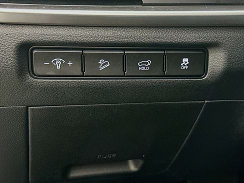 Used 2025 Kia Telluride S FWD image 17