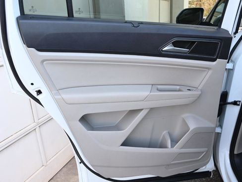 Used 2019 Volkswagen Atlas SEL R-Line image 16