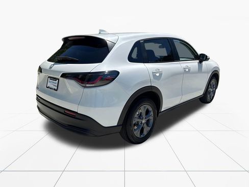Certified 2026 Honda HR-V LX image 8