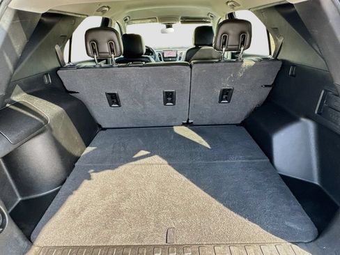 Used 2020 Chevrolet Equinox Premier FWD image 32