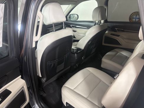 Certified 2024 Kia Telluride S w/ S Sunroof Package AWD/4WD image 12