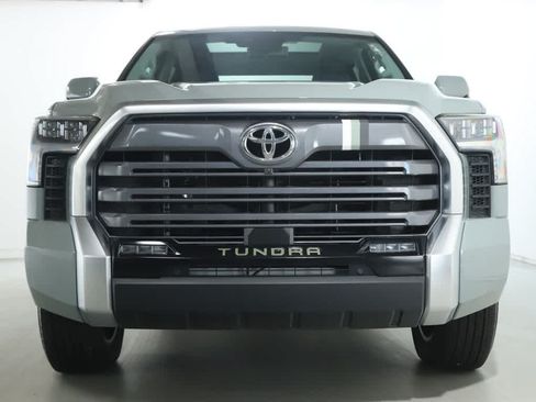 Used 2024 Toyota Tundra Limited AWD/4WD image 5