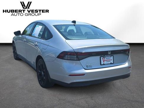 Used 2025 Honda Accord SE image 8