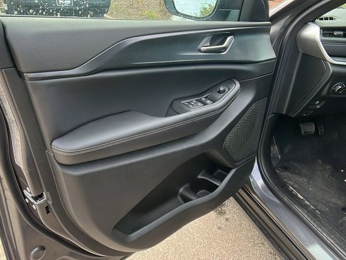 New 2025 Jeep Grand Cherokee 4WD image 14