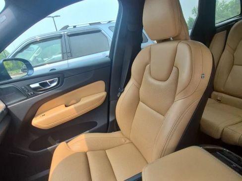 Used 2021 Volvo XC60 T5 Inscription AWD/4WD image 4