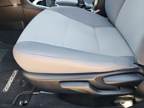 Used 2018 Toyota Corolla SE FWD image 24