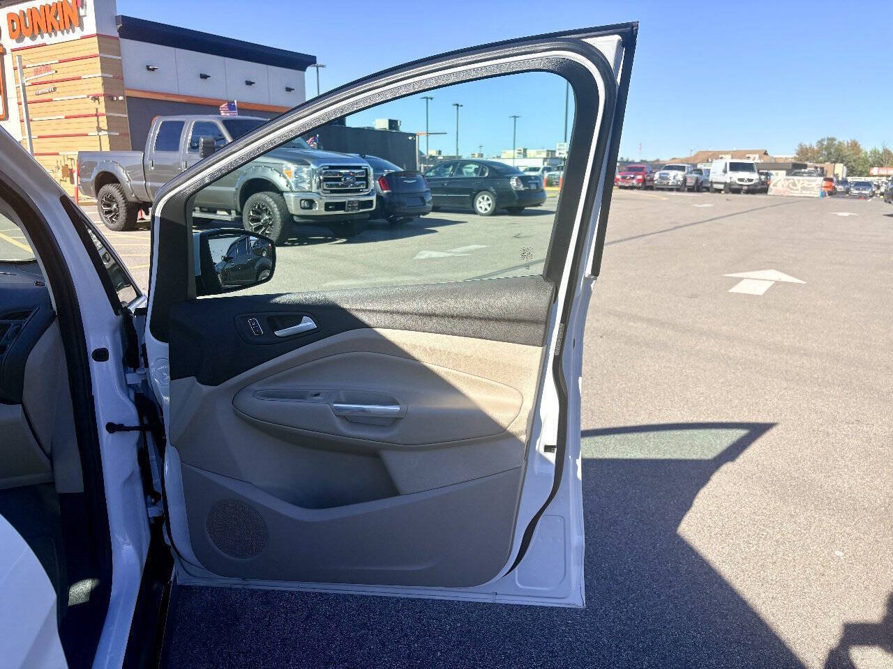 Used 2014 Ford C-MAX Energi SEL FWD image 38