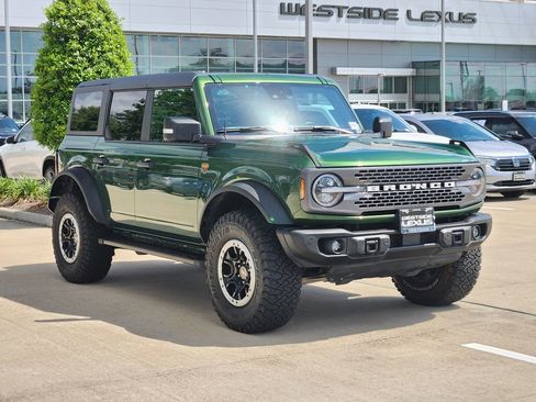 Used 2023 Ford Bronco Badlands image 3