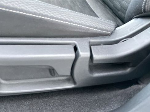 Used 2024 Nissan Pathfinder S image 12