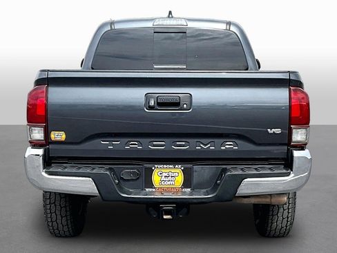 Used 2020 Toyota Tacoma SR5 RWD image 4