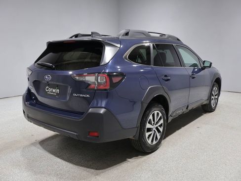 Used 2024 Subaru Outback Premium AWD/4WD image 2