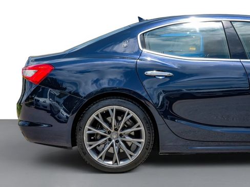 Used 2019 Maserati Ghibli S GranLusso RWD image 6