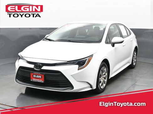 Used 2024 Toyota Corolla LE FWD image 1