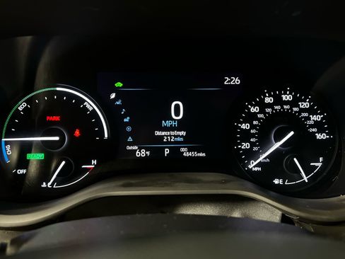 Used 2025 Toyota Sienna XLE w/ XLE Plus Package image 18