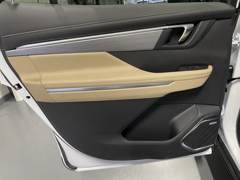 New 2026 Buick Enclave Preferred image 12