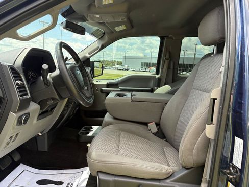 Used 2019 Ford F150 XLT w/ Equipment Group 302A Luxury AWD/4WD image 13