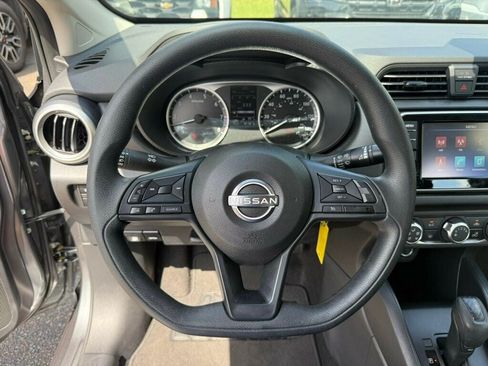 Used 2025 Nissan Versa S w/ Trunk Package FWD image 5