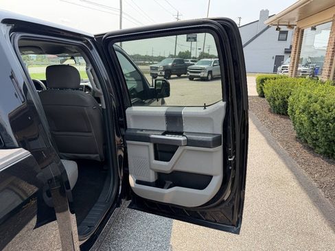Used 2018 Ford F150 XLT AWD/4WD image 25