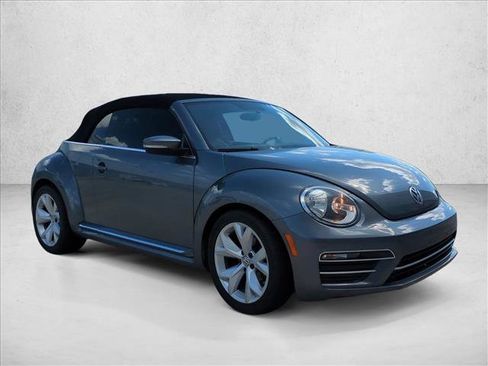 Used 2018 Volkswagen Beetle 2.0T S FWD image 3
