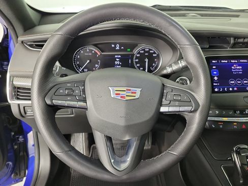 Certified 2023 Cadillac XT4 Sport FWD image 21