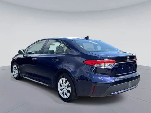 Used 2020 Toyota Corolla LE image 5