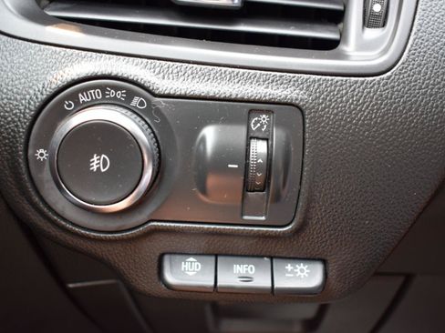 Used 2020 Buick Envision Premium w/ Driver Confidence Package AWD/4WD image 24