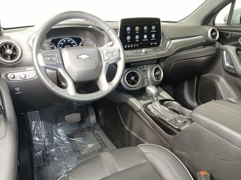 Used 2023 Chevrolet Blazer Premier image 9