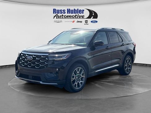 Used 2025 Ford Explorer Platinum w/ Ultimate Package AWD/4WD image 1