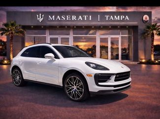 Used 2023 Porsche Macan video 1