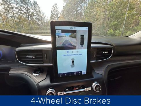 Used 2020 Ford Explorer Platinum w/ Premium Technology Package image 43