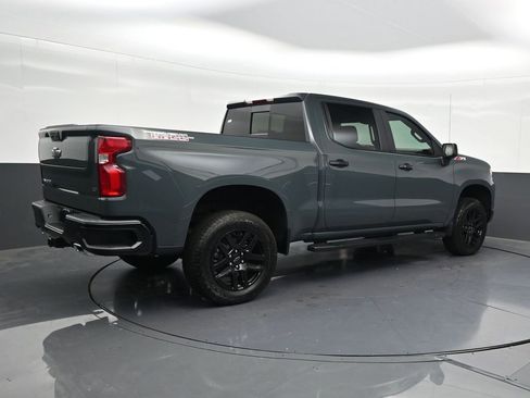 Used 2025 Chevrolet Silverado 1500 LT Trail Boss w/ Convenience Package II AWD/4WD image 5