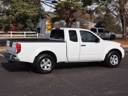 Used 2012 Nissan Frontier SV w/ SV Premium Utility Pkg image 4