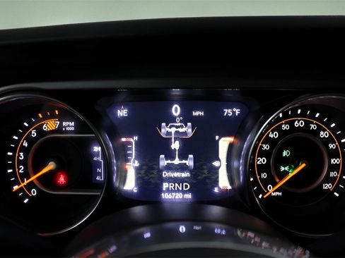 Used 2019 Jeep Wrangler Unlimited Sahara w/ Safety Group image 22