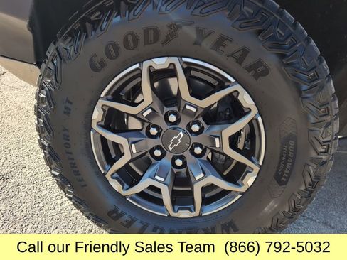 Used 2024 Chevrolet Colorado ZR2 w/ Safety Package image 28