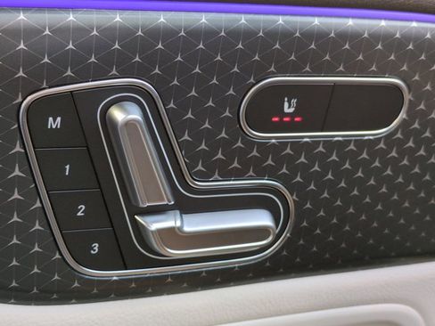 Used 2025 Mercedes-Benz GLB 250 image 22