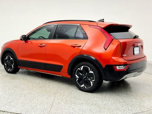 Used 2023 Kia Niro Wave image 7