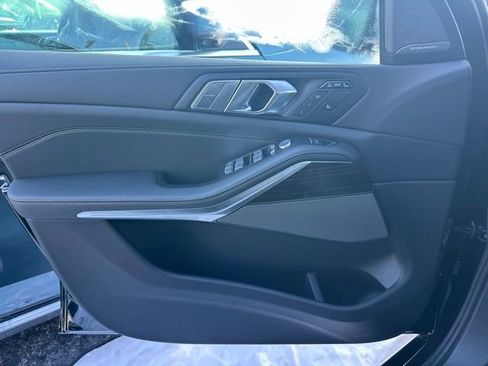 New 2026 BMW X7 xDrive40i w/ Premium Package image 28