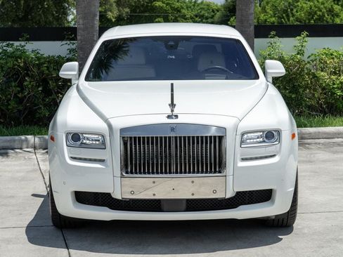 Used 2013 Rolls-Royce Ghost RWD image 12